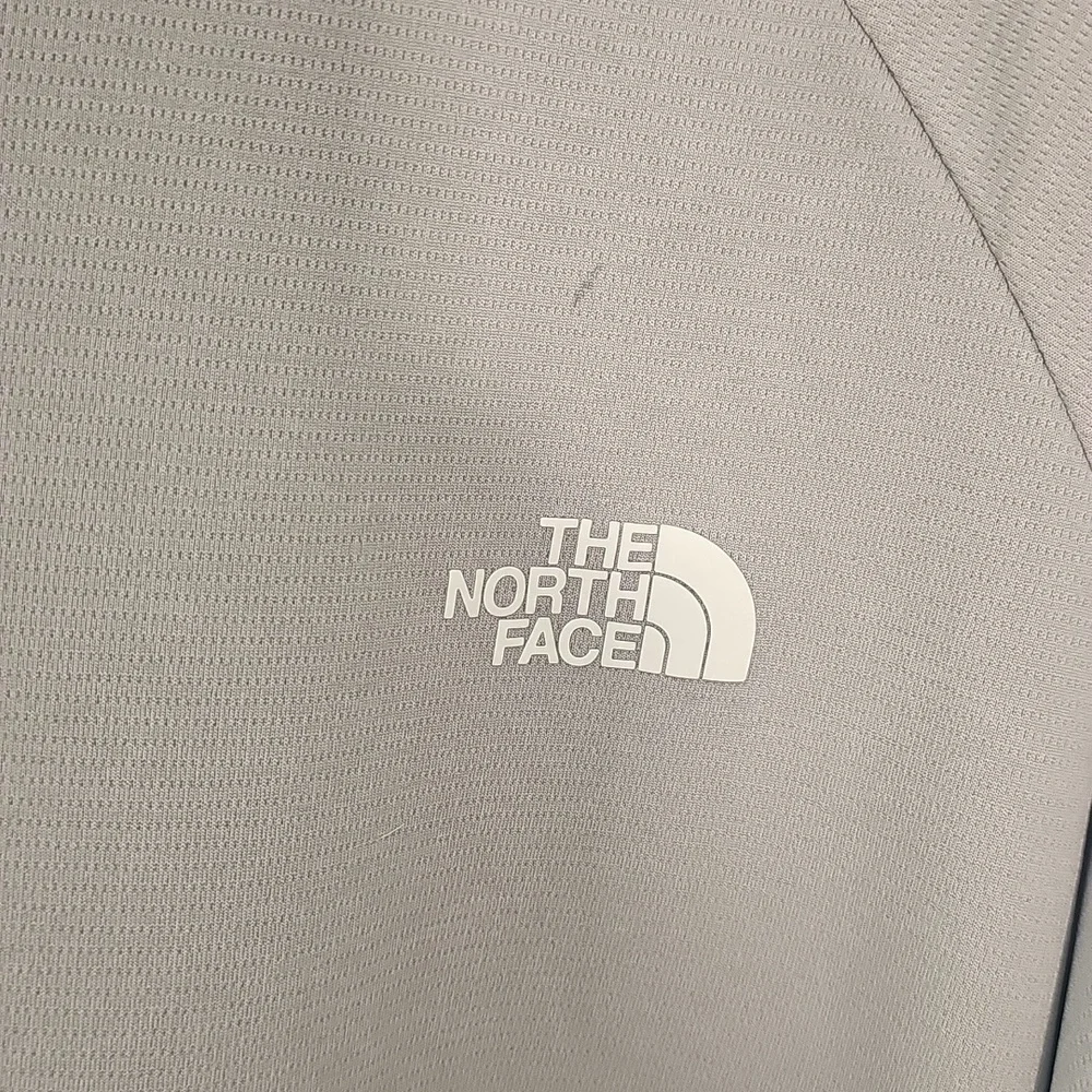 The North Face Gray Hoodie For Men In‎ Size XXL TTG. Thumb Hole.
